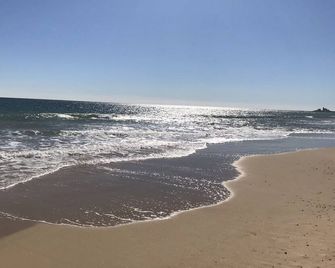 Privately Located Beach Cottage Getaway - Westerly - Spiaggia