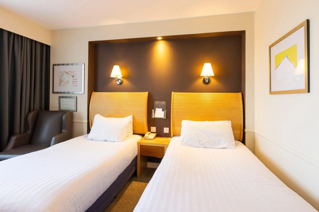 Holiday Inn Express Glasgow Airport By IHG