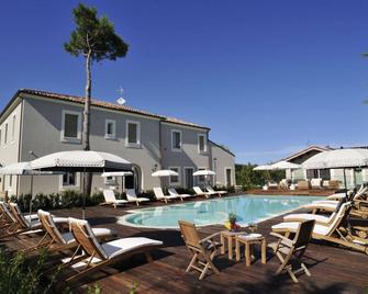 San Giovanni Relais - San Giovanni in Marignano - Piscina