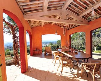 Provencal house - Lorgues - Patio