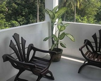 Wijaya Garden Hotel - Anuradhapura - Balkón