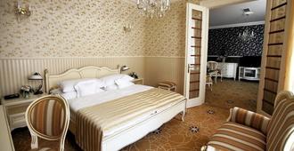 Golden Royal Boutique Hotel & Spa - Košice - Yatak Odası