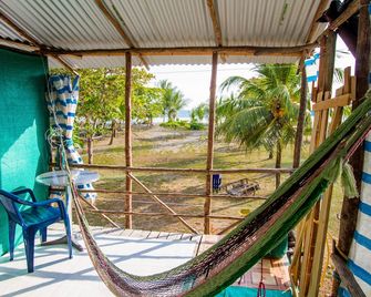 Miguel Surf Camp - Quepos - Balcón