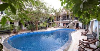 Vientiane Garden Villa Hotel - Vientiane - Svømmebasseng