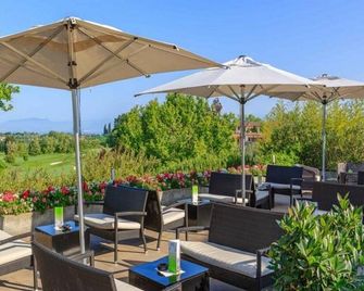 Golf Residenza - Peschiera del Garda - Patio