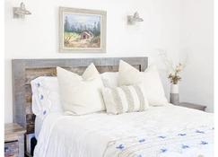 Meadowlark Cottage apartment, private entrance - Snowflake - Bedroom