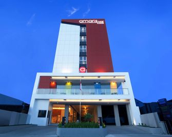 Amaris Hotel Gorontalo - Gorontalo - Budova