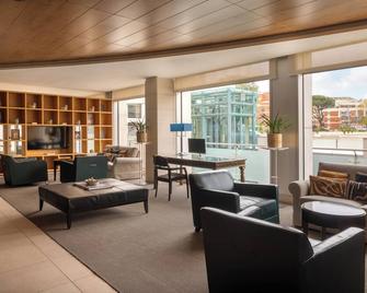 بريسايس هاوس مانتينيا روما - روما - غرفة معيشة