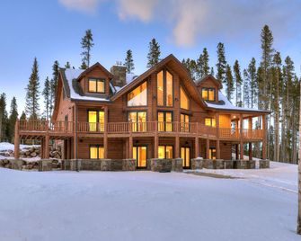 Big Blue Trace - Breckenridge - Building