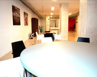 Albergue Aloxa Hostel - Pontevedra - Essbereich
