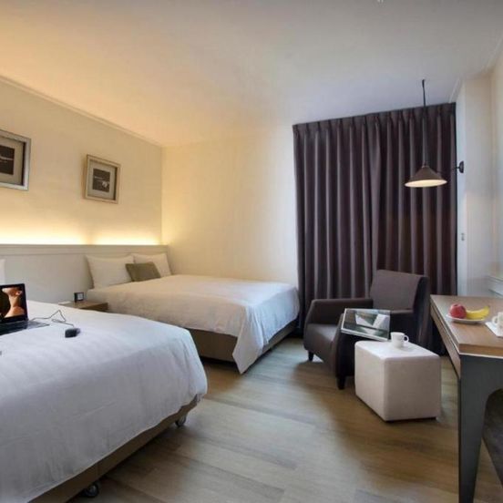 53 Hotel image 1