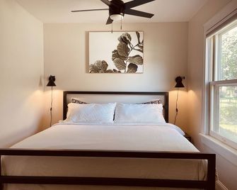 Cold plunge and sauna bungalow in SW Minneapolis - Minneapolis - Schlafzimmer