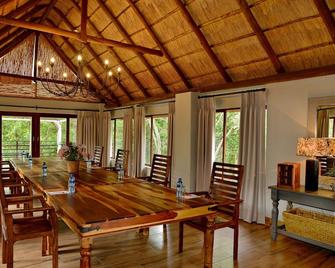 Thanda Manzi Country Hotel - Centurion - Comedor