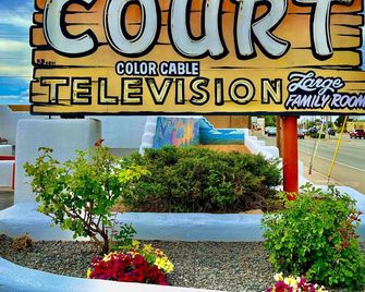 Cottonwood Court Motel - Santa Fe - Outdoor view