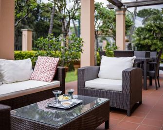 Hotel Astor Victoria - פורטה די מארמי - פטיו
