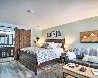 Ski-InandSki-Out Getaway at Boyne Mountain Resort - Boyne Falls - Habitación