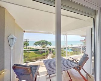Premium Habitat de Canyelles - Sant Vicenç de Montalt - Balcony