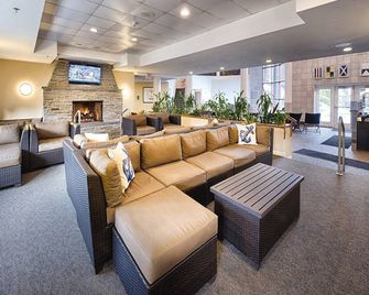 3 Night 2026 Memorial Day Weekend Available - Weather-Proof Fun! Ez2book! - Newport - Sala de estar