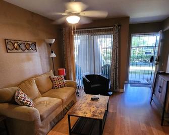 Perfect Palm Springs Getaway - Palm Springs - Ruang tamu