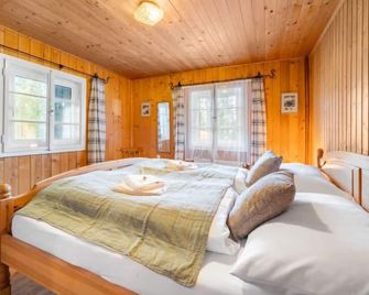 Edelweisshütte by Interhome - Lienz - Slaapkamer