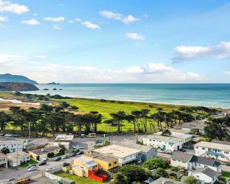 Spacious 5br Coastal Retreat - 8 Beds Beach & Golf - Old - Pacifica