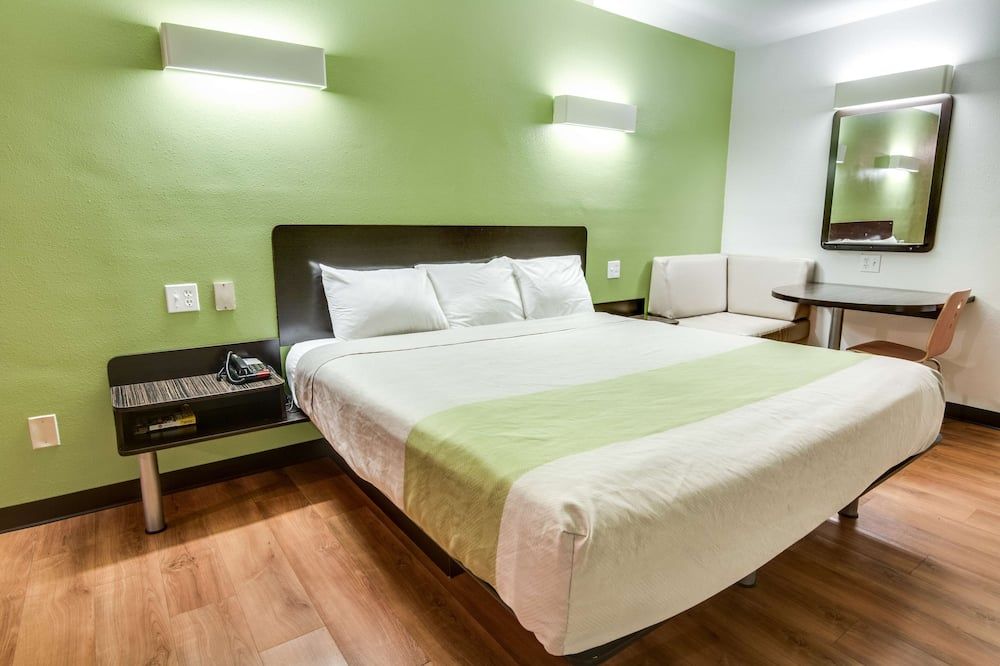 Motel 6 Longview, Tx - North - Longview - Bedroom