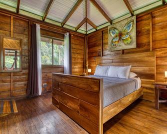 هوتل بانانا أزول - للبالغين فقط - بورتو فيجو دي تالامانكا - غرفة نوم