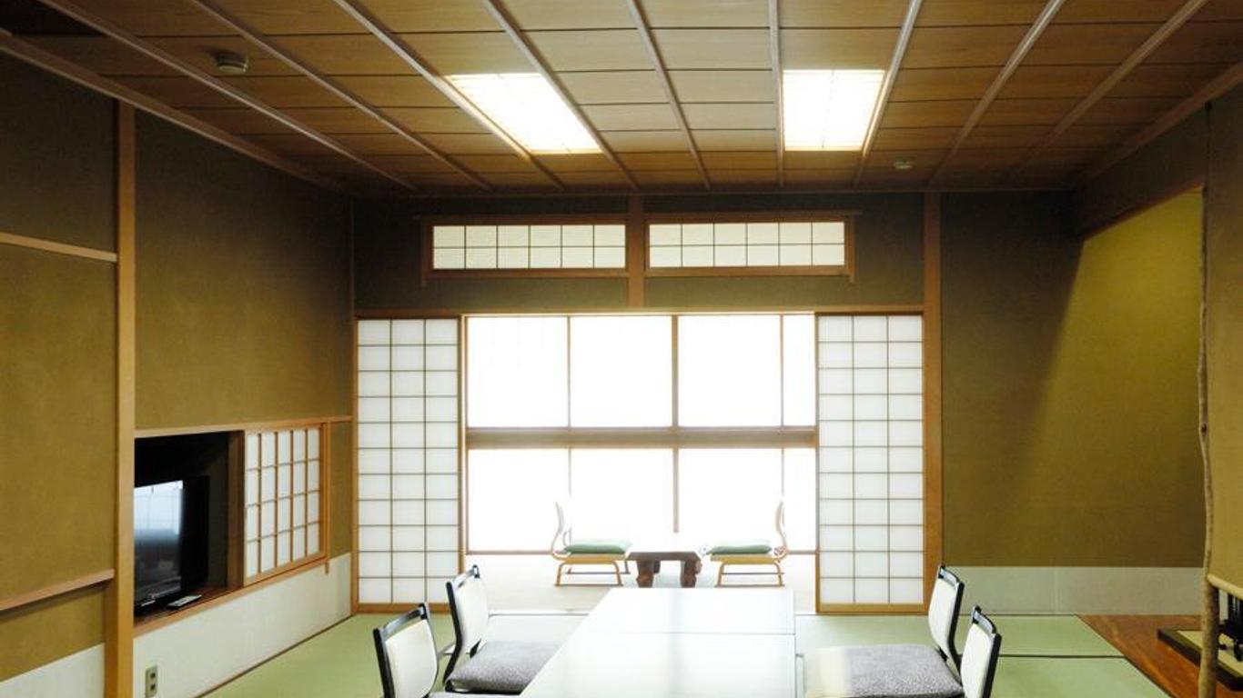 美美原温泉 割烹旅館 桃山