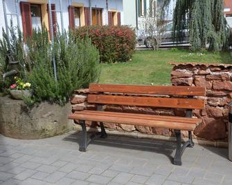 Ferienwohnungen Am Brunnen - Nähe Europapark, W-Lan, Klimaanlage - Rheinhausen - Patio