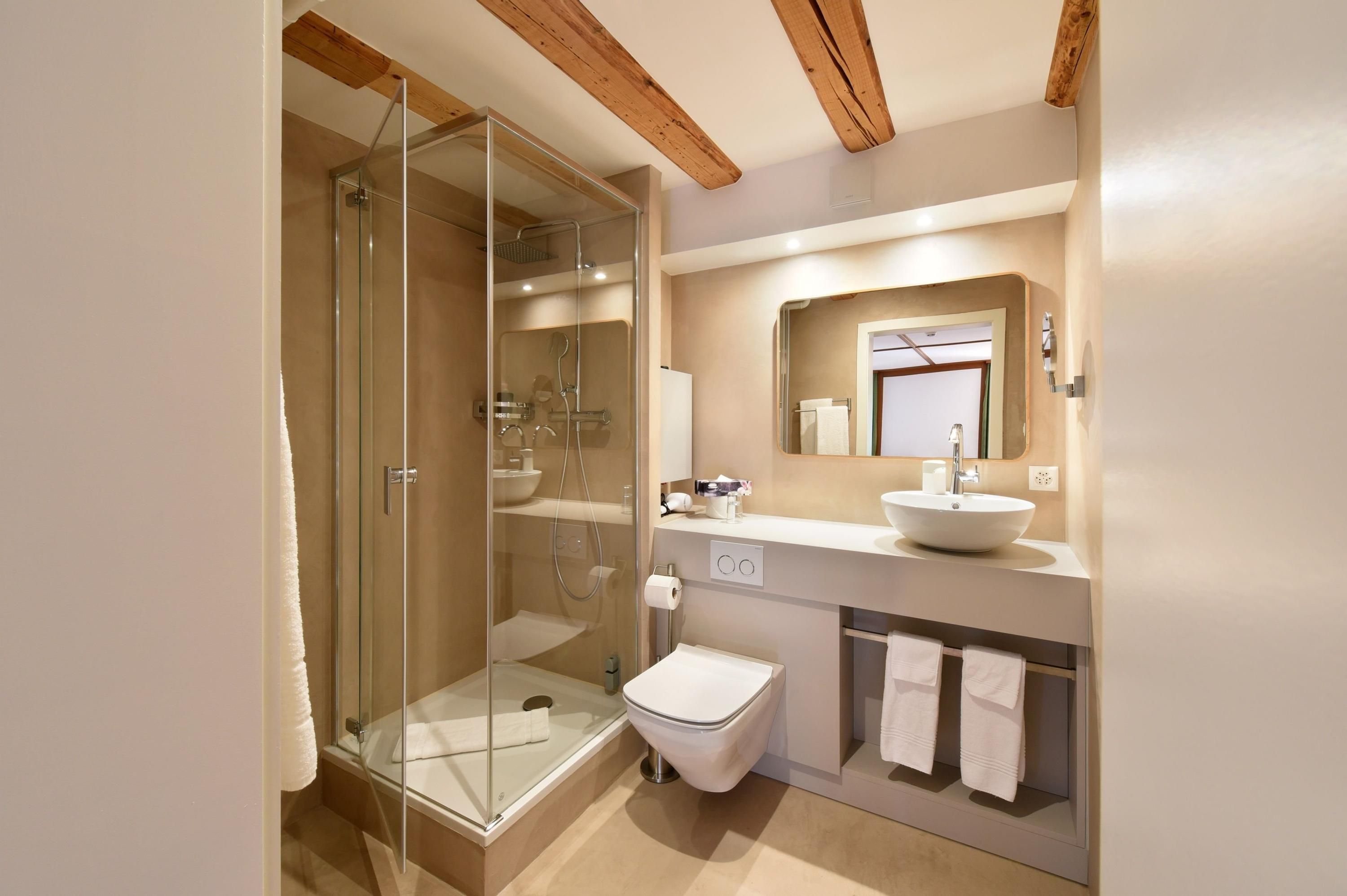 Hotel de l'Aigle - Val-de-Travers - Badkamer