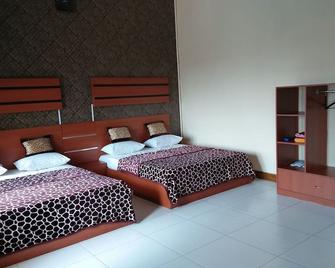 Hotel Ramayana Garut - Garut - Bedroom