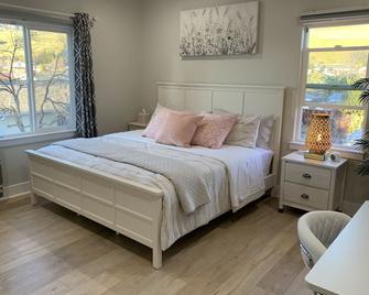 Elegant New 1b1b Attached Suite At East - Milpitas - Bedroom