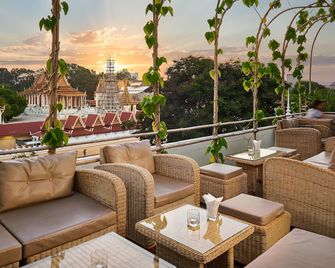 Palace Gate Hotel & Resort By Ehm - Phnom Penh - Balcon