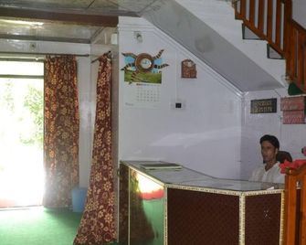 Grand Heritage Resort - Pahalgam - Stairs
