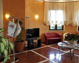 Gullo Hotel - Curinga - Vardagsrum