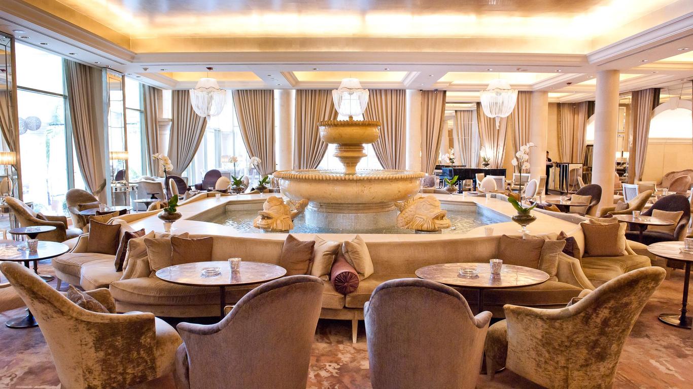 إنتركونتيننتال فونيسيا بيروت، آن آي آيتش جي هوتل