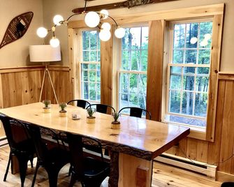 Modern Mountain House - Kingfield - Jídelna