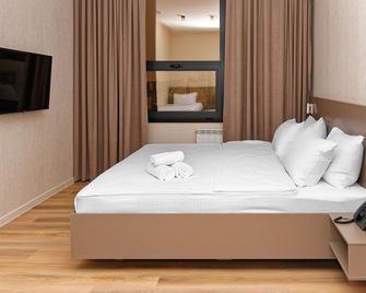 Aston Hotel - Aktau - Bedroom