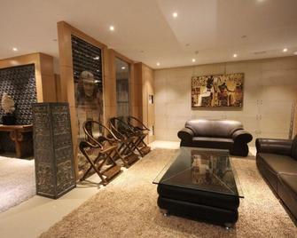 Menoir Dorsett Madrid Leganés - Leganés - Lobby