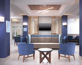Holiday Inn Express & Suites Chattanooga Downtown By IHG - Chattanooga - Lounge