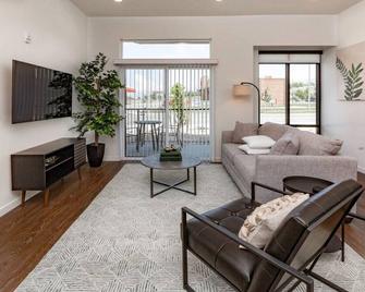 Apartment 2105 · Luxury style 2 bed 2 bath apartment - North Salt Lake