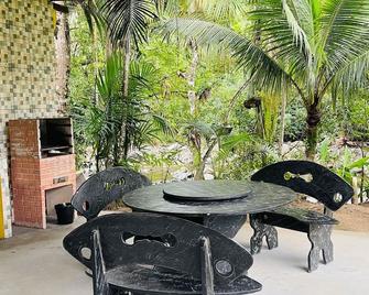 Pousada cachoeira de Paraty - Tarituba - Patio