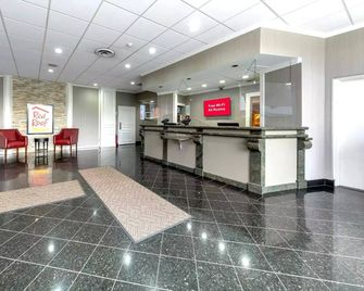 Close To The Heart of Staten Island! Free Parking and Pet-friendly Property! - Carteret - Рецепція