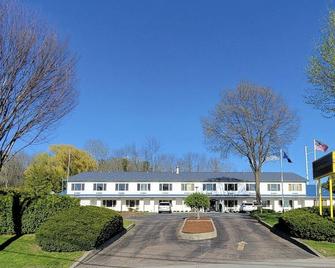 G.G.T. Tibet Inn - South Burlington - Budova