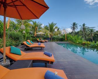 Villa Tegal Tis Ubud - Payangan - Piscina