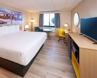 Days Inn by Wyndham Parsippany - Parsippany - Bedroom
