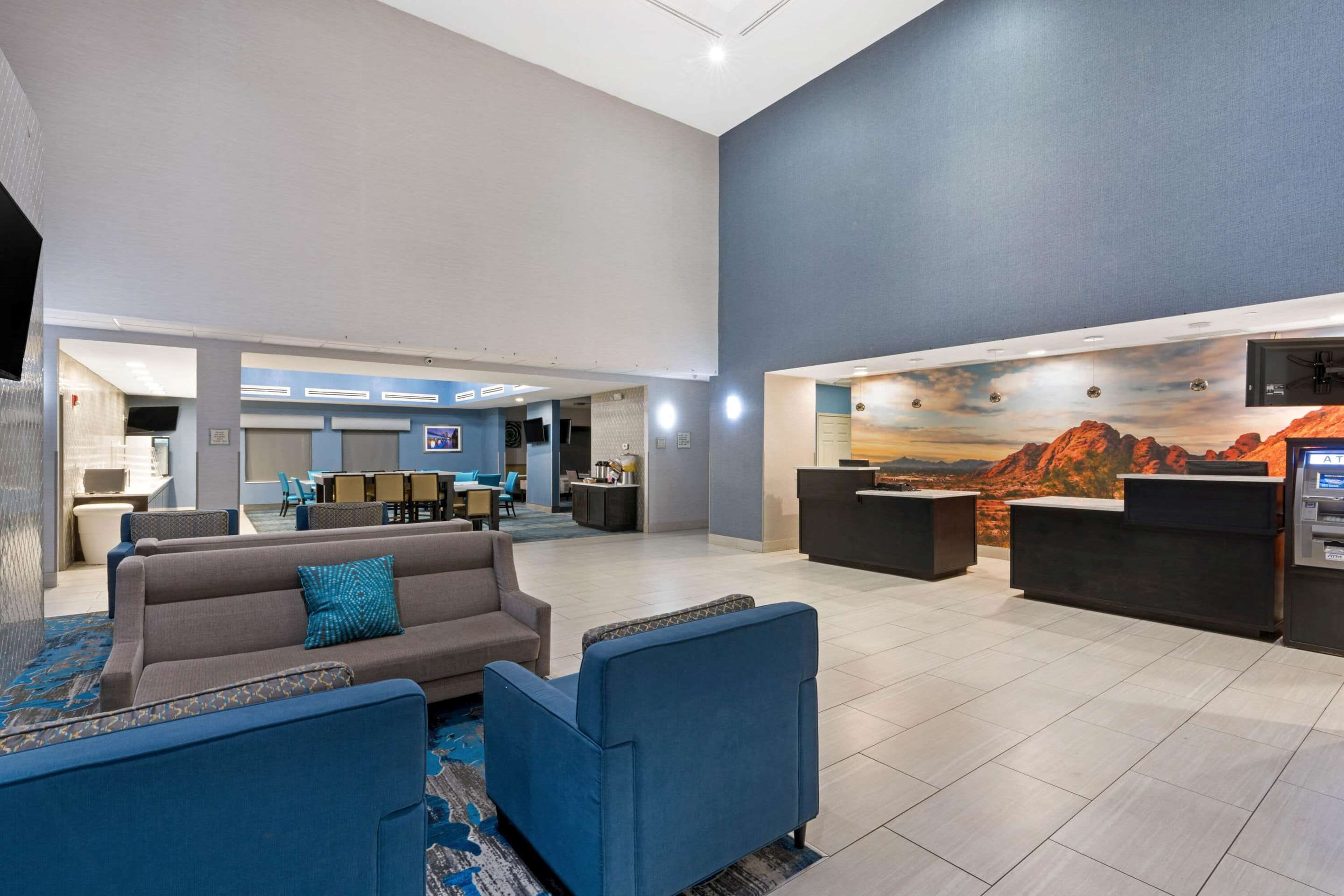 La Quinta Inn & Suites by Wyndham Phoenix I-10 West