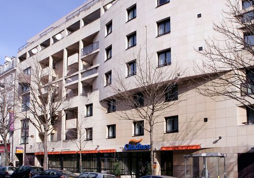 Citadines Bastille Gare De Lyon Paris C 130 C 2 2 0 Paris Hotel Deals Reviews Kayak