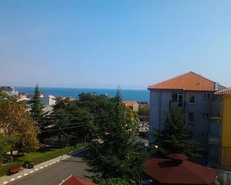 Family Hotel Chris - Sveti Vlas