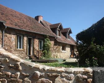 B&B Le Relais de Chantecor - La Coquille - Edificio